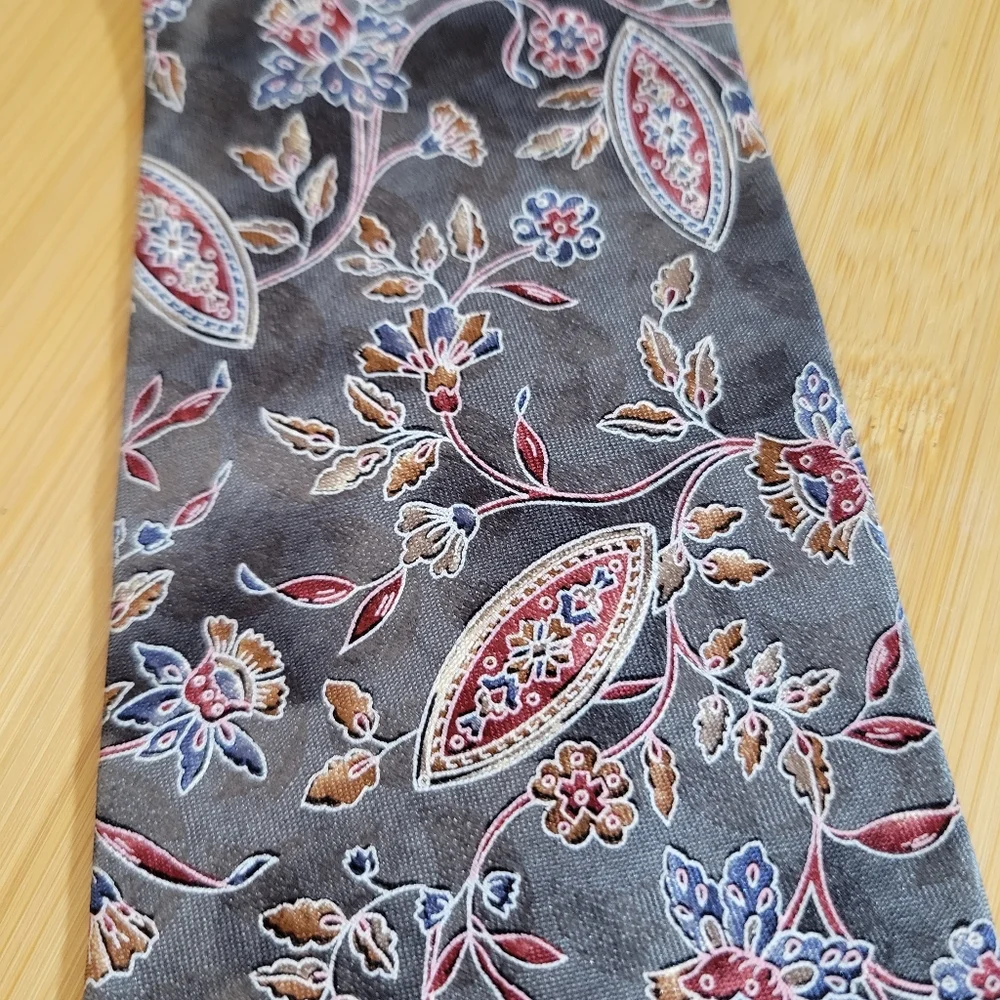 OSCAR DE LA RENTA grey paisley floral men's silk office formal necktie